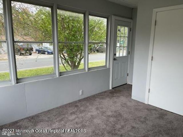 37 Lighthouse Drive, Waretown, NJ 08758