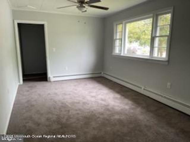 37 Lighthouse Drive, Waretown, NJ 08758