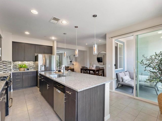 744 Trunorth Circle, Escondido, CA 92026