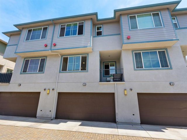 744 Trunorth Circle, Escondido, CA 92026