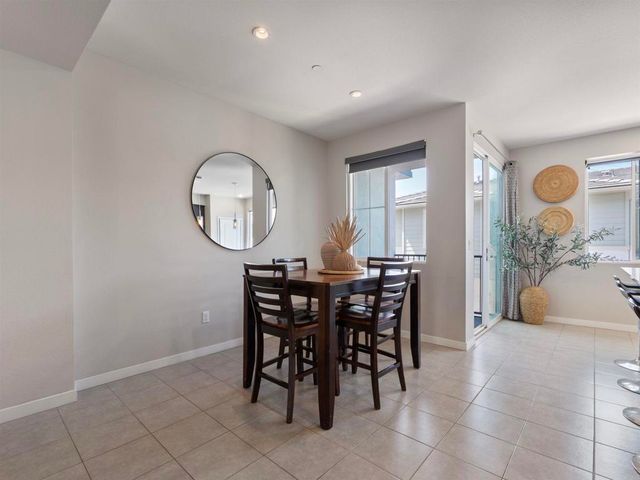 744 Trunorth Circle, Escondido, CA 92026