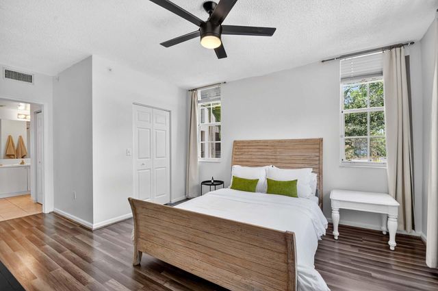 11740 St Andrews Place 206, Wellington, FL 33414