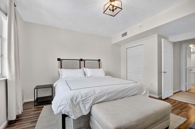 11740 St Andrews Place 206, Wellington, FL 33414