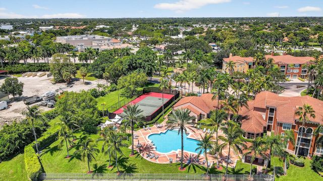 11740 St Andrews Place 206, Wellington, FL 33414