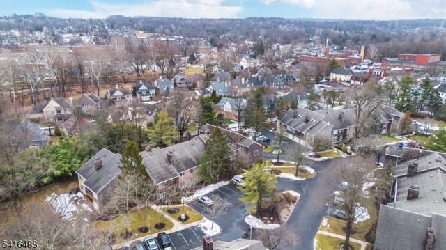 8 Tulip Cres 2D, Little Falls Twp., NJ 07424