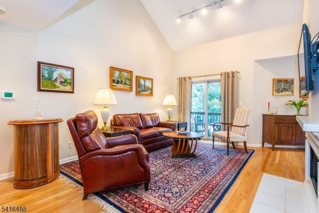 8 Tulip Cres 2D, Little Falls Twp., NJ 07424