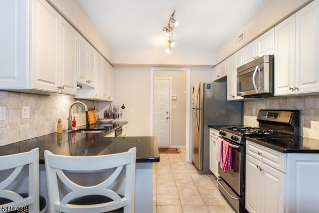 8 Tulip Cres 2D, Little Falls Twp., NJ 07424