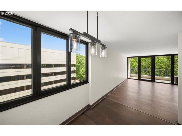 111 Sw HARRISON St 4F, Portland, OR 97201