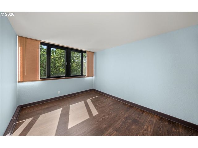 111 Sw HARRISON St 4F, Portland, OR 97201