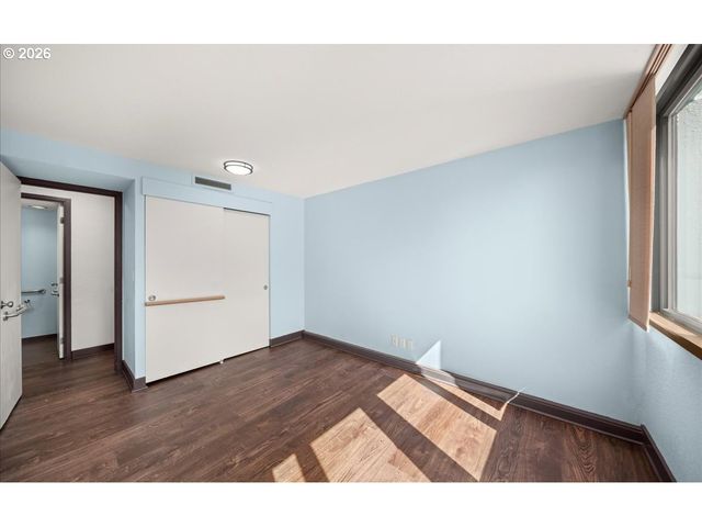 111 Sw HARRISON St 4F, Portland, OR 97201