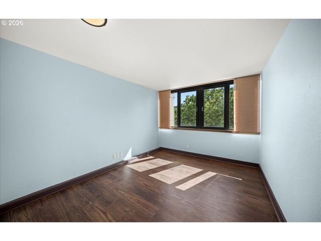 111 Sw HARRISON St 4F, Portland, OR 97201