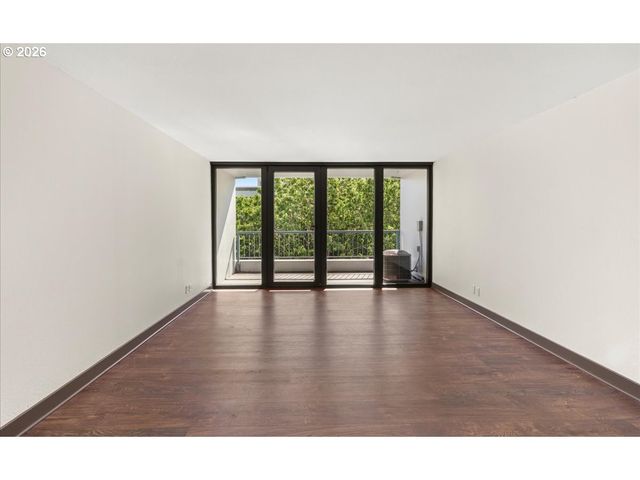 111 Sw HARRISON St 4F, Portland, OR 97201