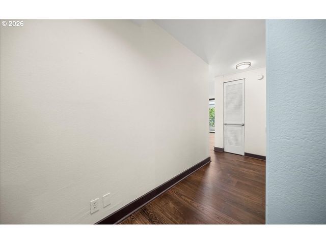 111 Sw HARRISON St 4F, Portland, OR 97201