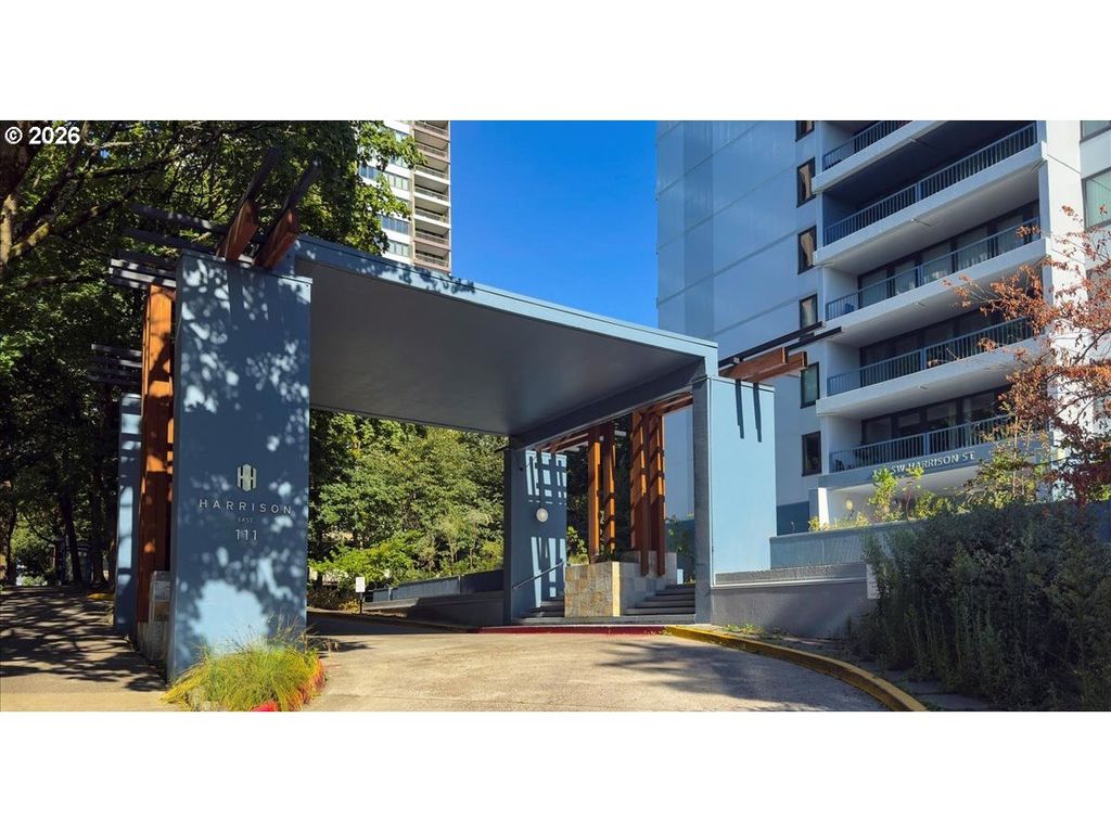 111 Sw HARRISON St 4F, Portland, OR 97201