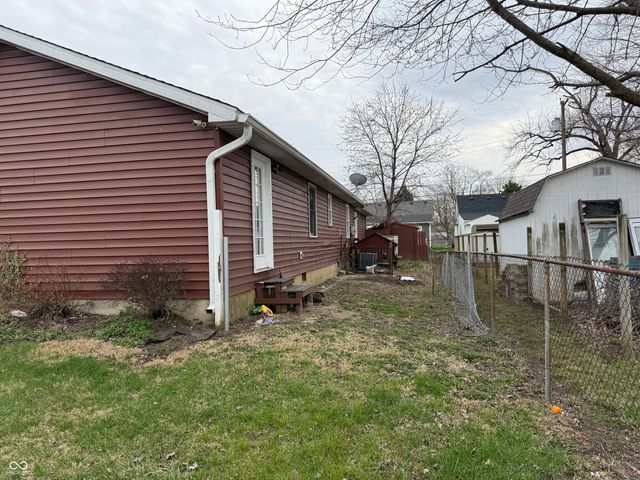 729 E Washington Street, Shelbyville, IN 46176
