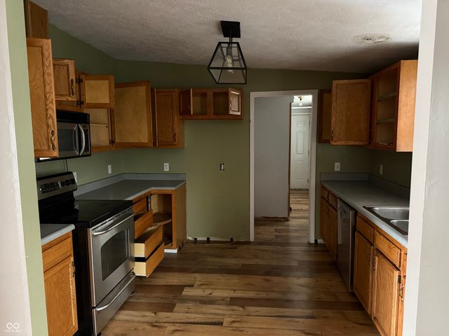 729 E Washington Street, Shelbyville, IN 46176