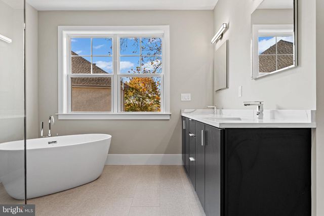 126 YELLOWSTONE RD, Plymouth Meeting, PA 19462