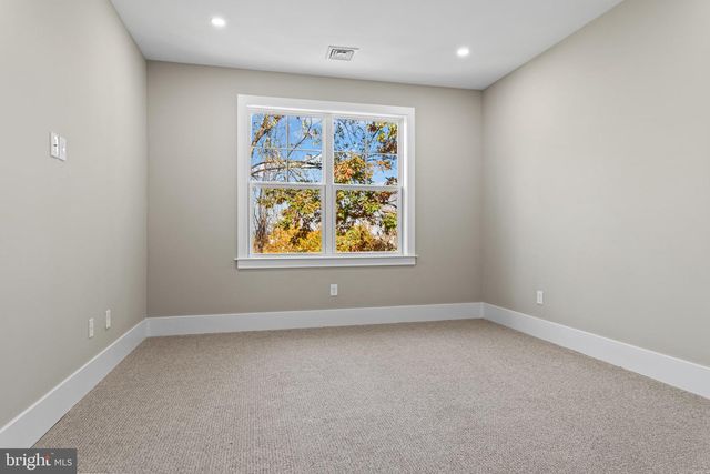 126 YELLOWSTONE RD, Plymouth Meeting, PA 19462