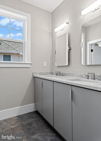 126 YELLOWSTONE RD, Plymouth Meeting, PA 19462