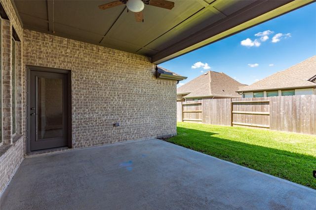 4921 Harbor Brooks Lane, League City, TX 77573