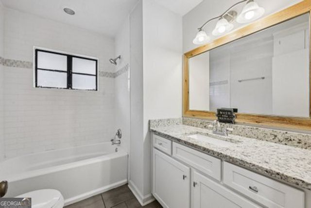 2562 Farley Street, East Point, GA 30344