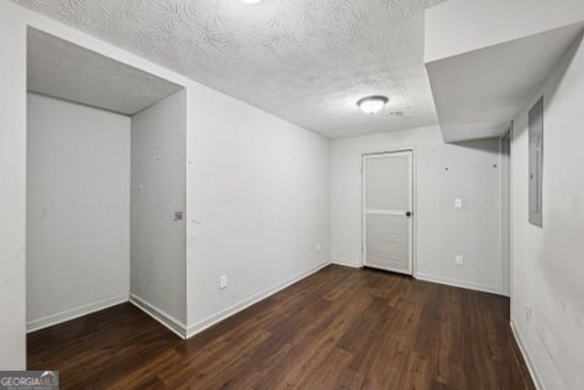 2562 Farley Street, East Point, GA 30344