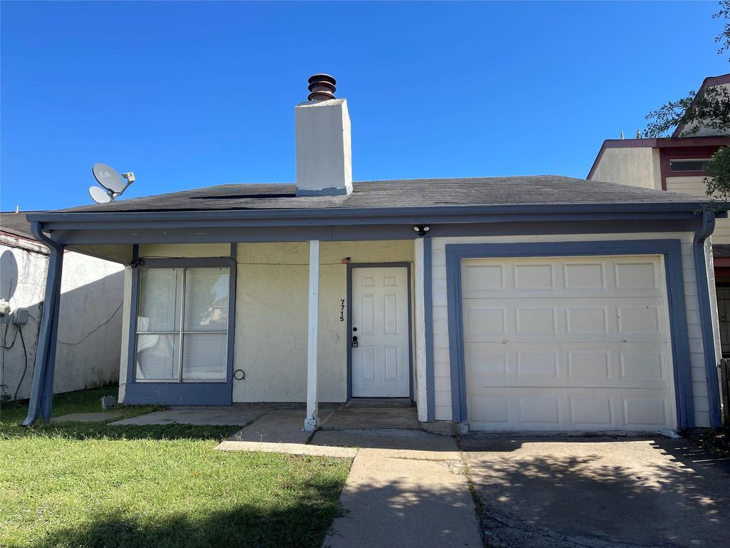 7715 Rolling Ridge Drive, Houston, TX 77072
