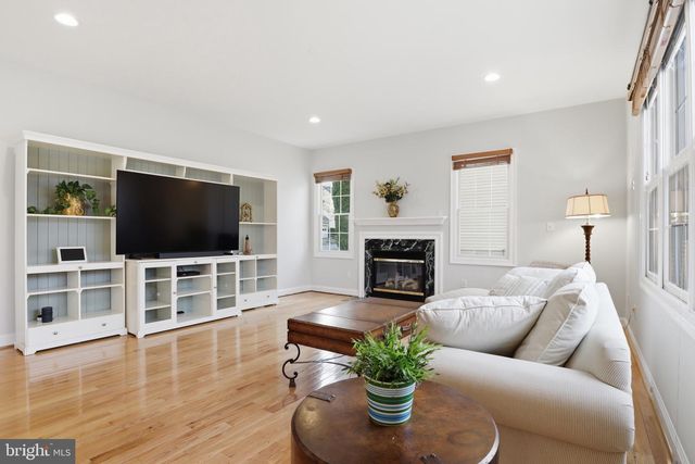 11418 TALL FOREST CIR, Germantown, MD 20876