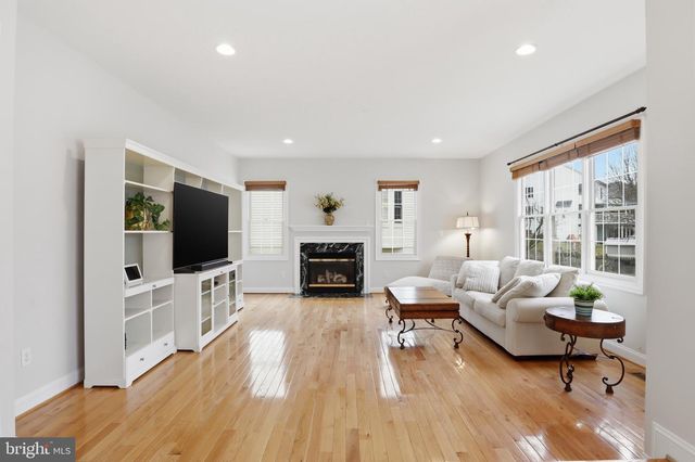 11418 TALL FOREST CIR, Germantown, MD 20876