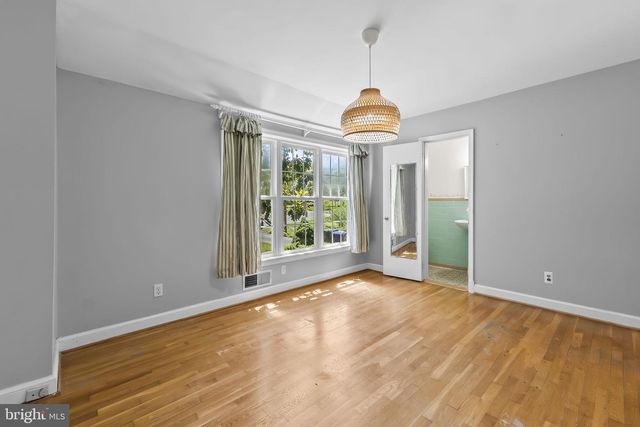 9112 GRIST MILL RD, Alexandria, VA 22309