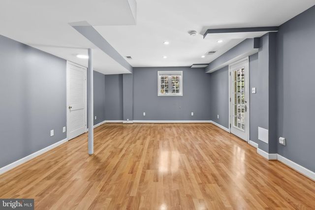 9112 GRIST MILL RD, Alexandria, VA 22309