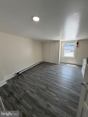 2018 KUTZTOWN RD, Reading, PA 19605