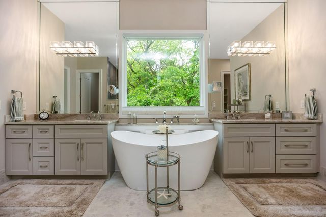 6634 Scioto Bluff Court, Powell, OH 43065