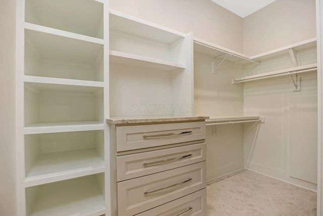 6634 Scioto Bluff Court, Powell, OH 43065