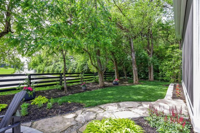 6634 Scioto Bluff Court, Powell, OH 43065