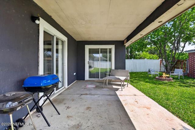 10842 LYDIA ESTATES Drive, Jacksonville, FL 32218