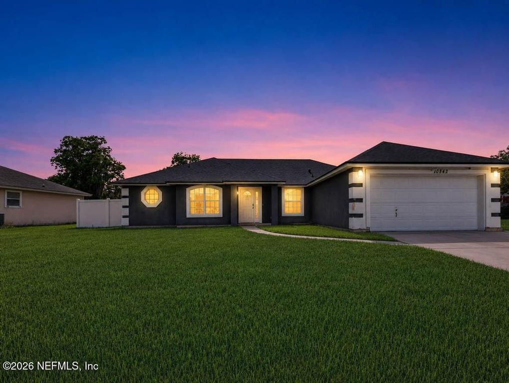 10842 LYDIA ESTATES Drive, Jacksonville, FL 32218