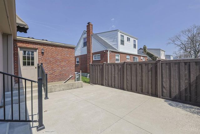 881 Sabino Court, Springfield Twp., OH 45321