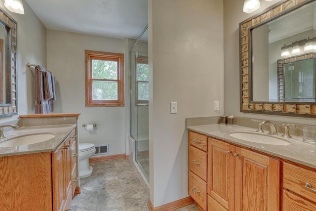 N58W24383 Clover DRIVE, Sussex, WI 53089