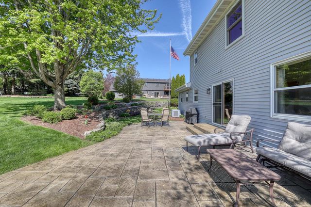 N58W24383 Clover DRIVE, Sussex, WI 53089