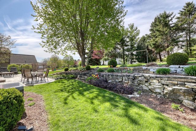 N58W24383 Clover DRIVE, Sussex, WI 53089