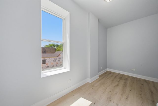541 N Lawndale Avenue 3, Chicago, IL 60624