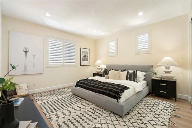 267 Mesa Dr, Costa Mesa, CA 92627