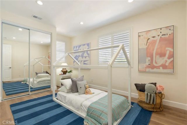 267 Mesa Dr, Costa Mesa, CA 92627