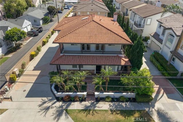 267 Mesa Dr, Costa Mesa, CA 92627