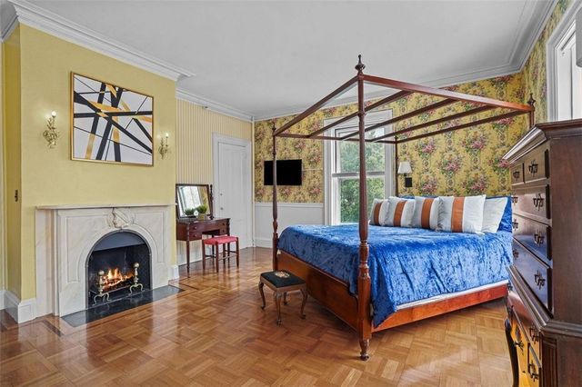 43 Old Beach Road, Newport, RI 02840