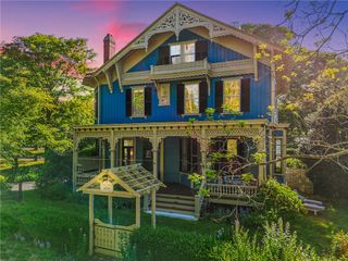43 Old Beach Road, Newport, RI 02840