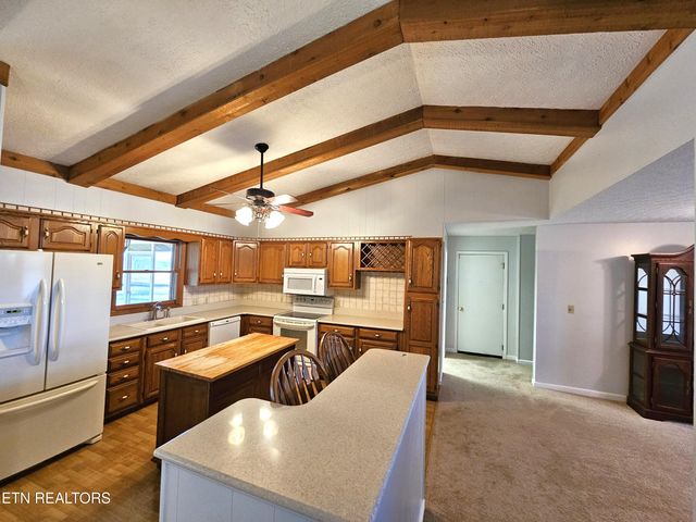 9430 N Ruggles Ferry Pike, Strawberry Plains, TN 37871