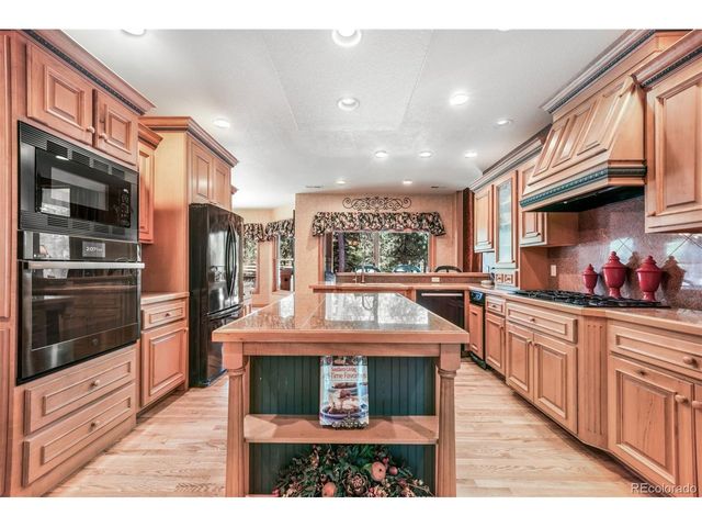 17556 Colonial Park Dr, Monument, CO 80132