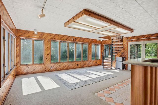 5216 Taylor Street NE, Fridley, MN 55421